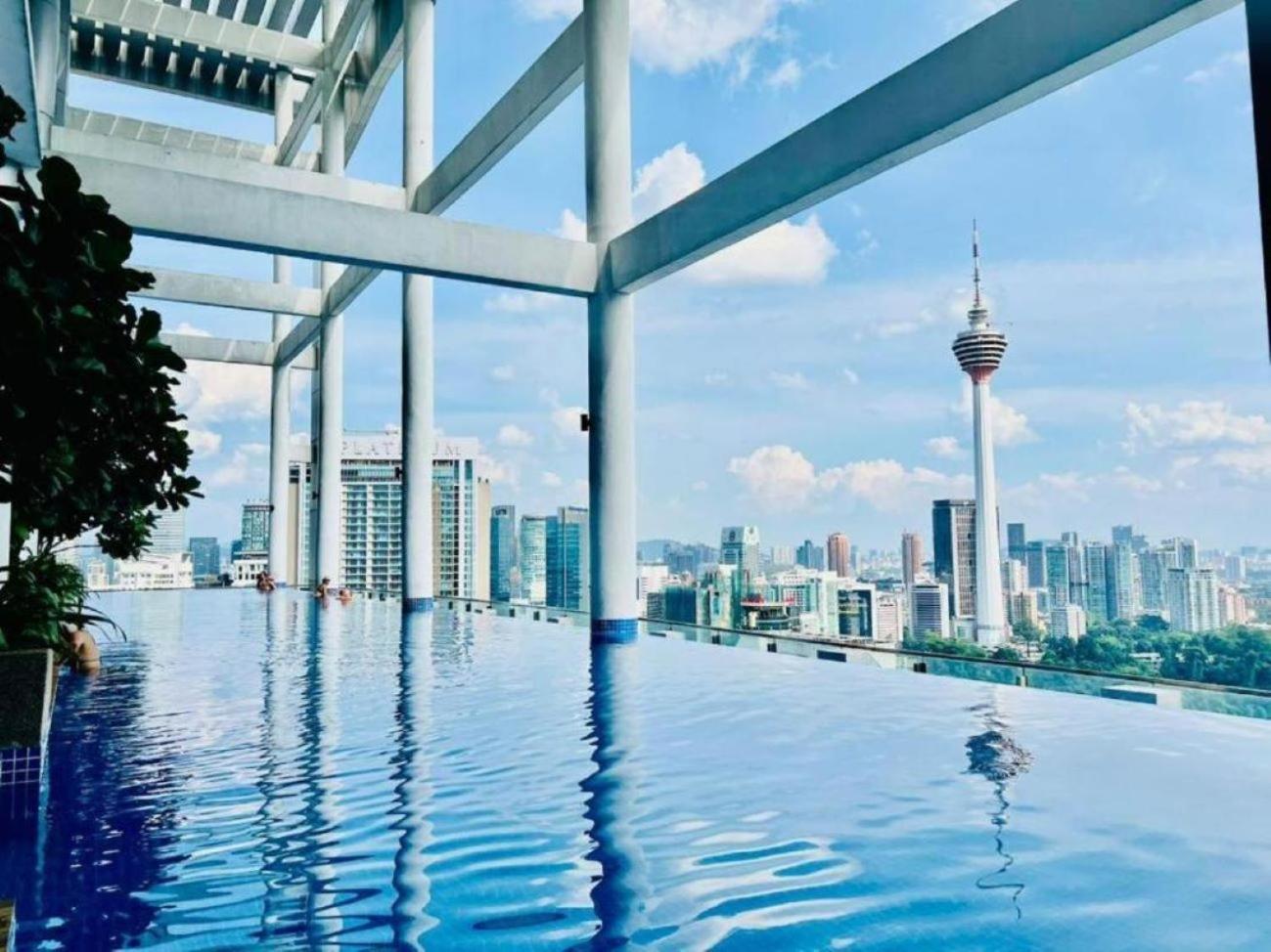 The Luxe Colony Klcc By Sky Pool Leilighet Kuala Lumpur Eksteriør bilde