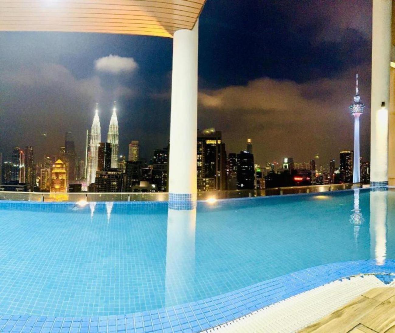 The Luxe Colony Klcc By Sky Pool Leilighet Kuala Lumpur Eksteriør bilde