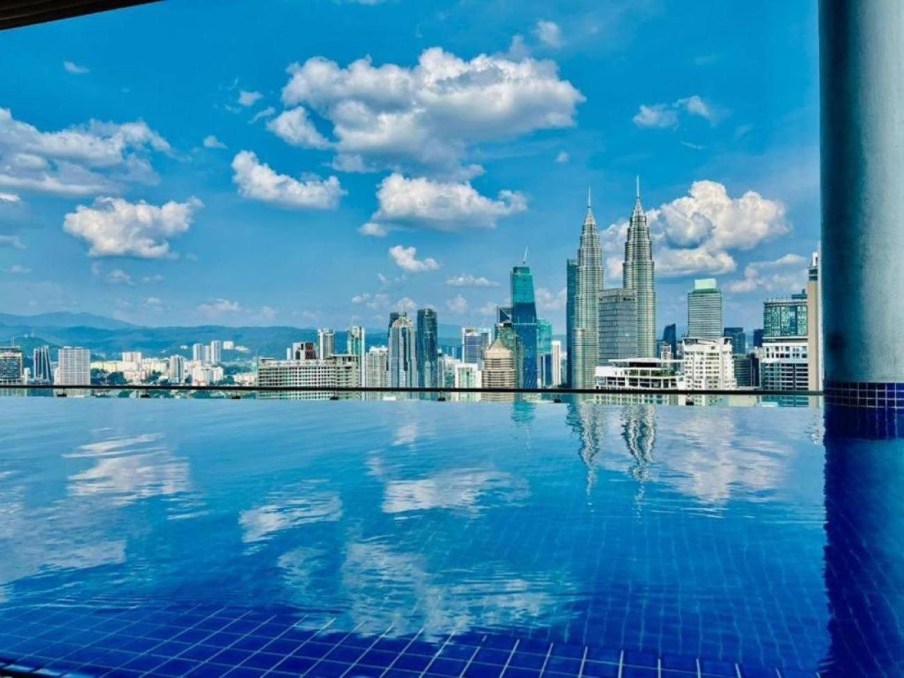 The Luxe Colony Klcc By Sky Pool Leilighet Kuala Lumpur Eksteriør bilde