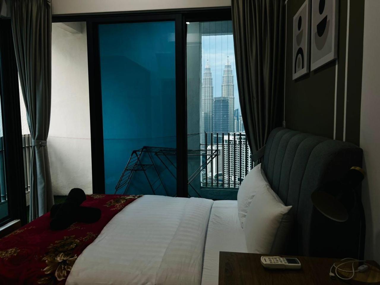 The Luxe Colony Klcc By Sky Pool Leilighet Kuala Lumpur Eksteriør bilde