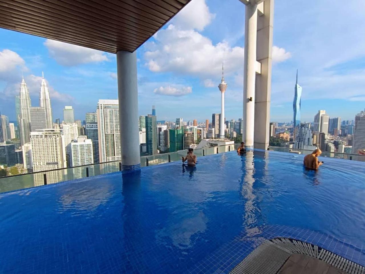 The Luxe Colony Klcc By Sky Pool Leilighet Kuala Lumpur Eksteriør bilde