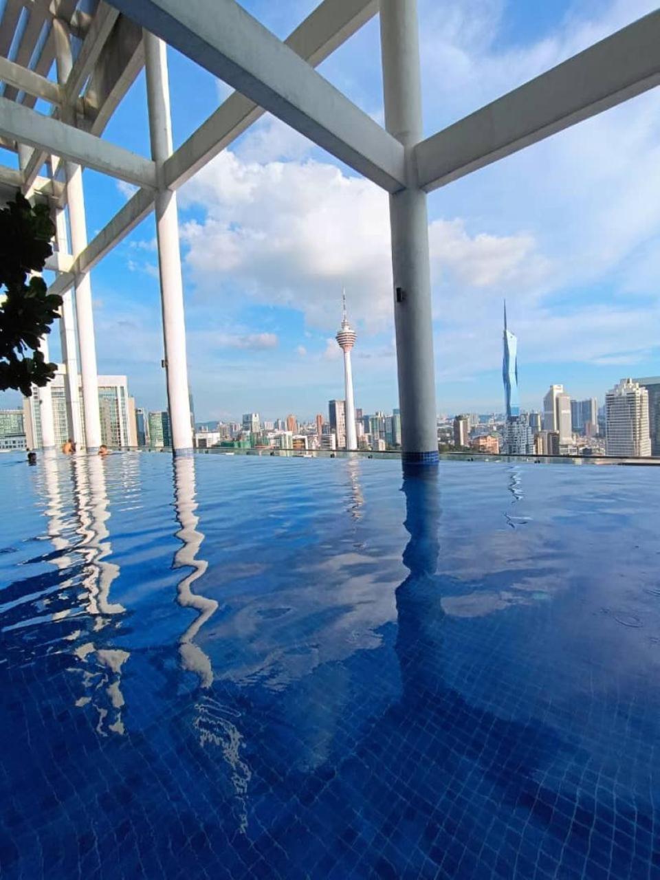 The Luxe Colony Klcc By Sky Pool Leilighet Kuala Lumpur Eksteriør bilde