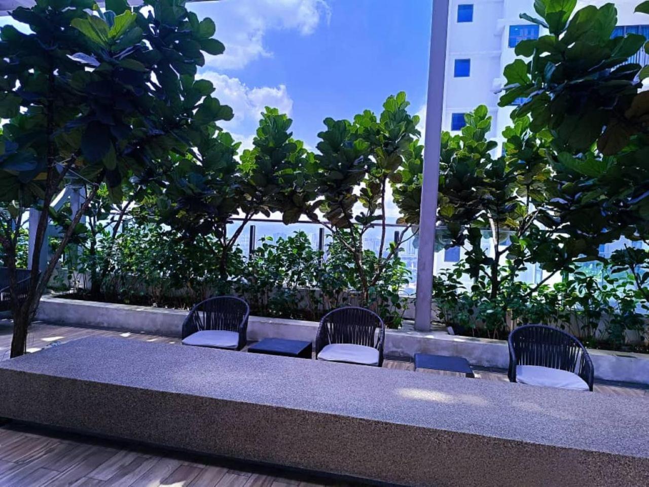 The Luxe Colony Klcc By Sky Pool Leilighet Kuala Lumpur Eksteriør bilde